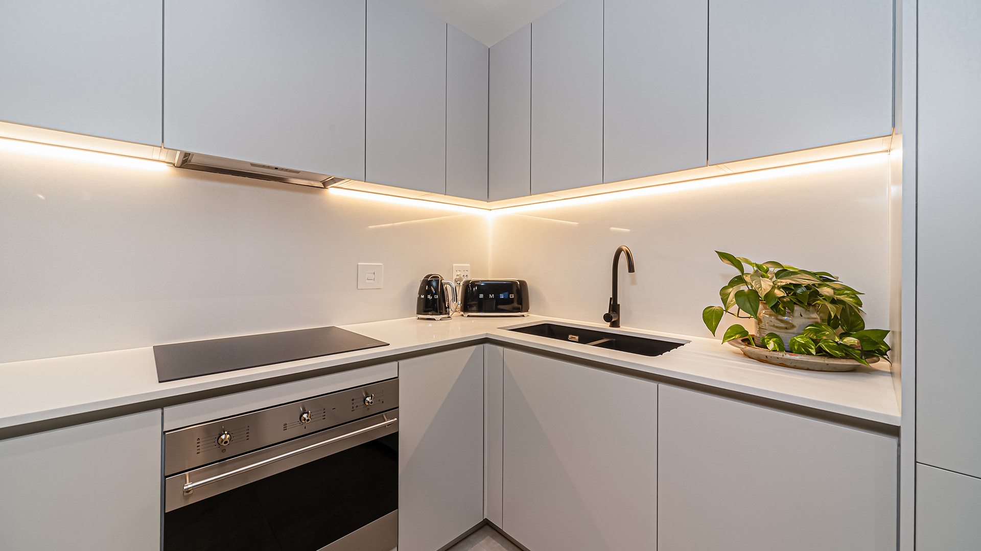 http://Apartments_0000s_0013_DIV_0204