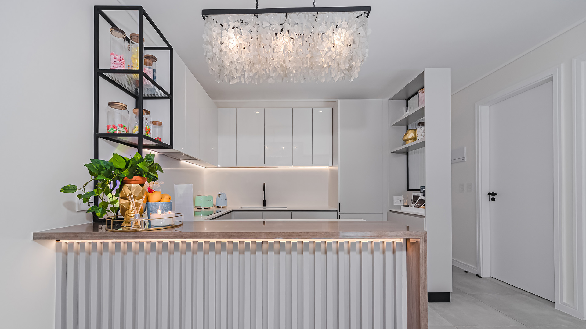 http://Apartments_0000s_0018_DIV_0238